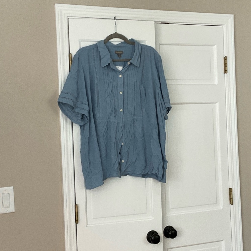 Style & Co. Women’s Blue Button-Up Shirt